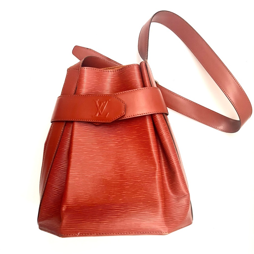 🔥LOUIS VUITTO Epi Sac D'Epaule GM Kenvan Fawn